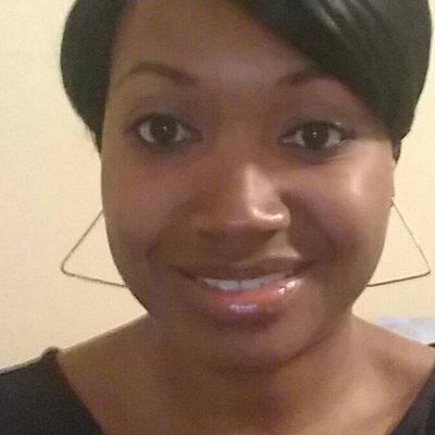 Profile Picture of Tina Stubbs (@Smiles0728) on Twitter