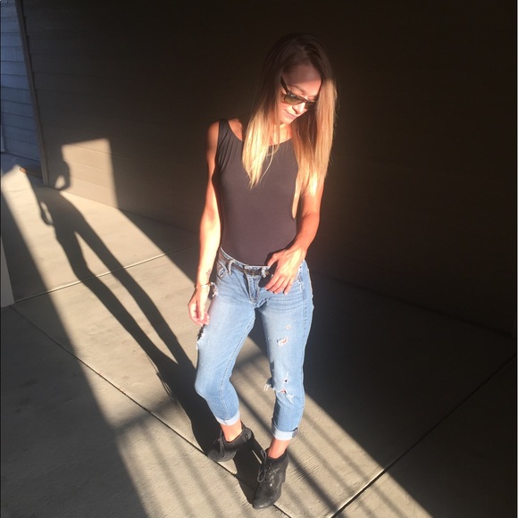 Profile Picture of Sarah Keith (@skeith137) on Poshmark