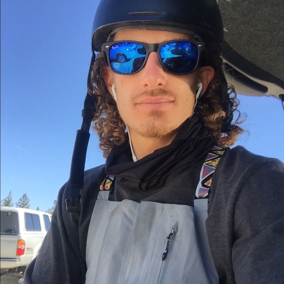 Profile Picture of Garrett Finkelman (@garrett_fink) on Poshmark