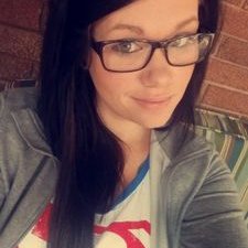 Profile Picture of Mandy Looper (@ThatMandyLou) on Twitter
