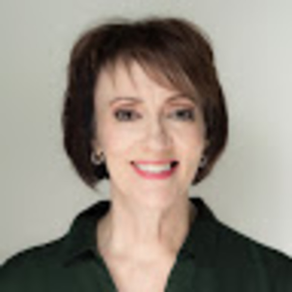 Profile Picture of Chris Carosella (@chriscarosella) on Poshmark