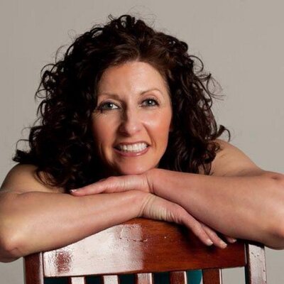 Profile Picture of Sylvia (@sylviaeckert) on Twitter