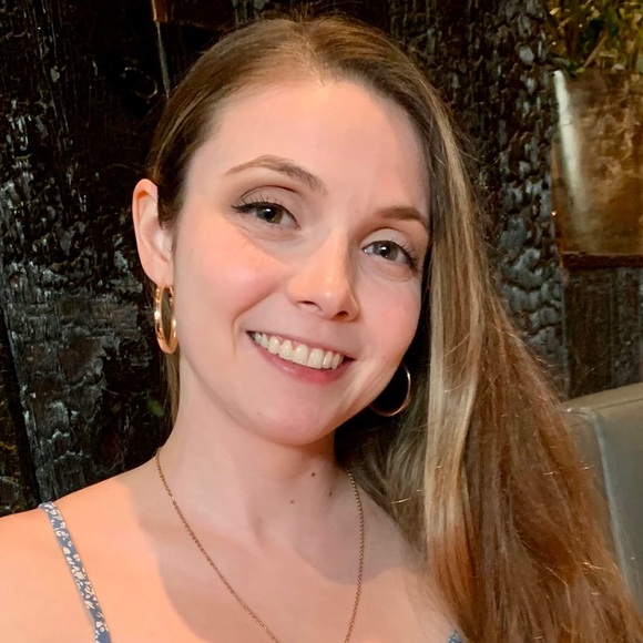 Profile Picture of Kristen Allaire (@kristen3654) on Poshmark