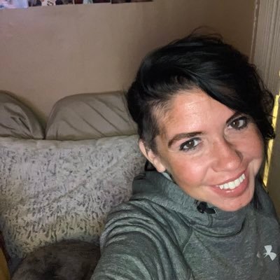 Profile Picture of Renee Popp (@reneepopp13) on Twitter
