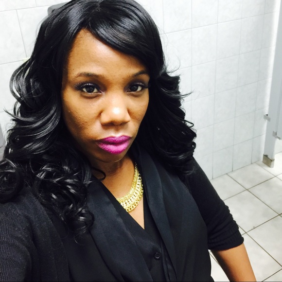 Profile Picture of Aprille Freeman (@aprillef) on Poshmark