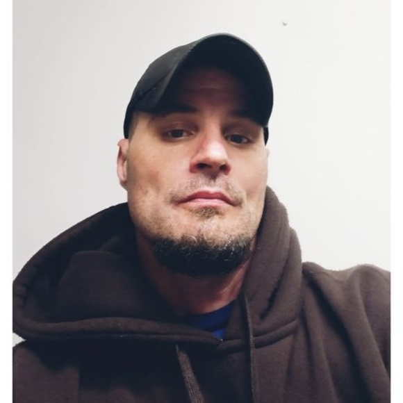 Profile Picture of Weber Jimmy (@wjim3497) on Poshmark