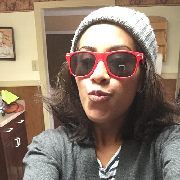 Profile Picture of Erika Ballinas (@rexroth) on Poshmark