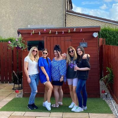 Profile Picture of Debbie Neil (@DN1983) on Twitter