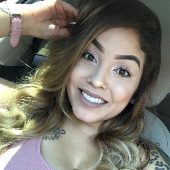 Profile Picture of Angelica Picazo (@apicazo56) on Poshmark