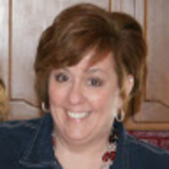 Profile Picture of Darlene Wisch (@darlenewisch) on Poshmark