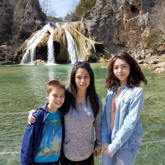 Profile Picture of Denise Jankovec (@denisejankovec) on Poshmark