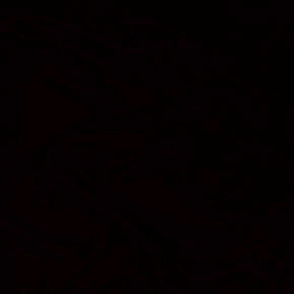 Profile Picture of Emee Aswell (@meemay) on Poshmark