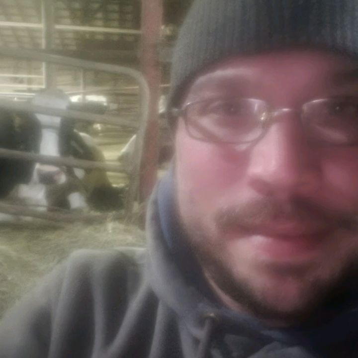 Profile Picture of Joshua Becker (@joshua.becker5) on Tiktok