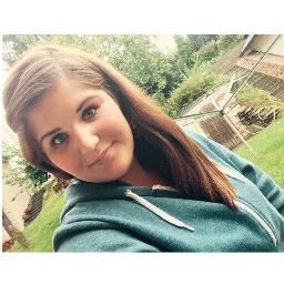 Profile Picture of Julia Seifert (@Jule997) on Twitter