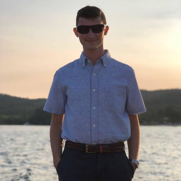 Profile Picture of Alan Derevensky (@alfrankton18) on Poshmark