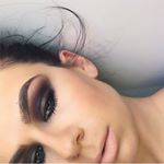 Profile Picture of laura thomas • makeup artist (@makeup.by.laura) on Instagram