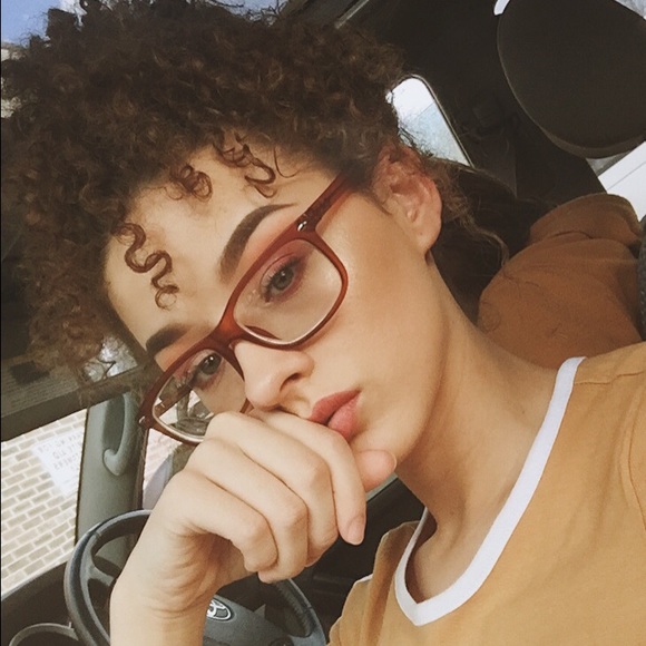 Profile Picture of Chasity Clark (@chassclarkk) on Poshmark
