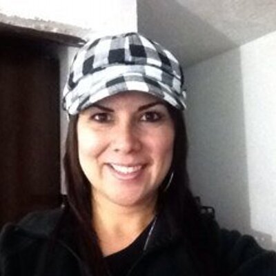 Profile Picture of Ana Guajardo (@Aniguajardo) on Twitter