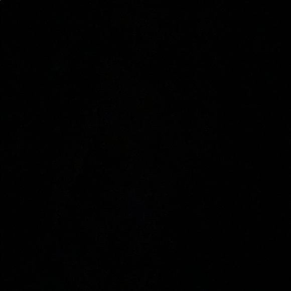 Profile Picture of Larissa Buick (@larissabuick) on Poshmark