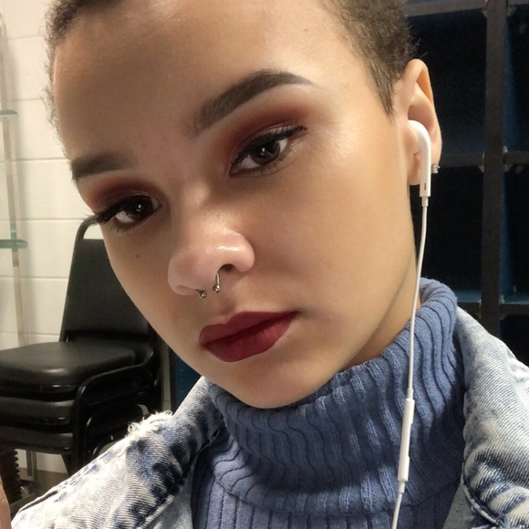 Profile Picture of August Mulvihill (@toxicaug) on Poshmark