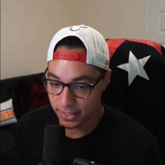 Profile Picture of Jered Brown (@jrod88b) on Poshmark