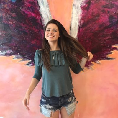 Profile Picture of Rebecca Locke (@rebeccalocke11) on Twitter