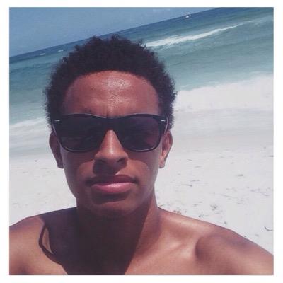 Profile Picture of McKenzie (@MacLawrence13) on Twitter