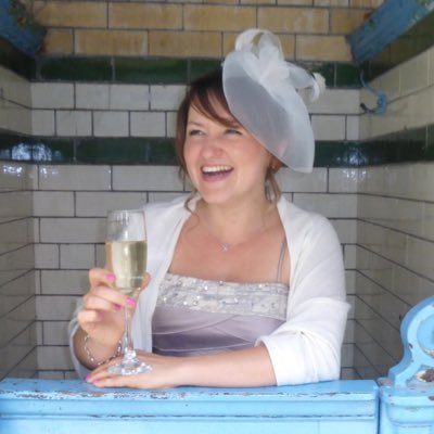 Profile Picture of Charlene Casey (@charli834) on Twitter