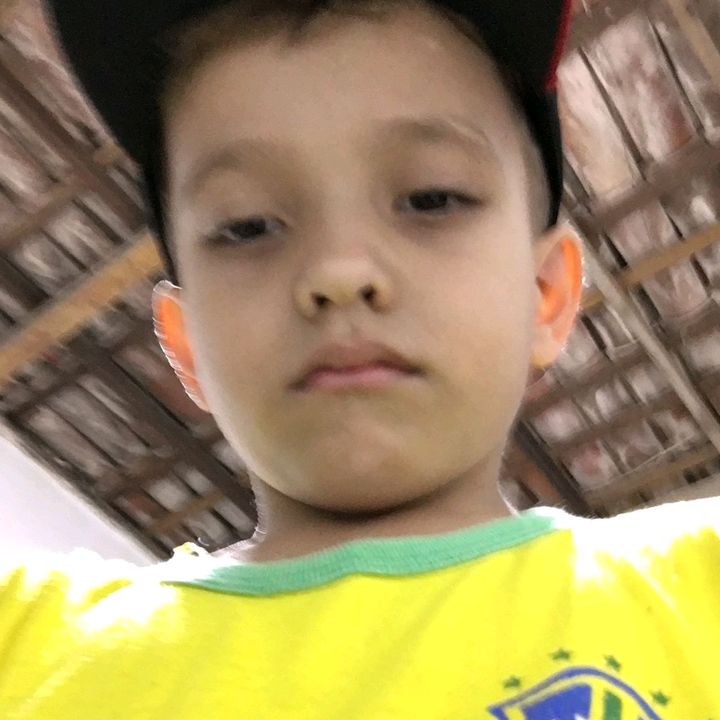 Profile Picture of amariliodionila (@benjaminconfessor) on Tiktok