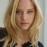Profile Picture of Sarrah Thomas (@smileysarrah) on Instagram