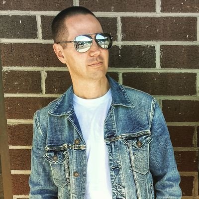 Profile Picture of Jason Vicars (@jvic231) on Twitter