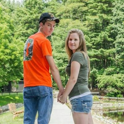 Profile Picture of Carly Staley (@CarlyStaley) on Twitter