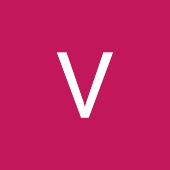 Profile Picture of Van Hogaboom (@vanhogaboom) on Poshmark