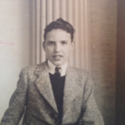 Profile Picture of Bruce (@ArnotB67arnot) on Twitter