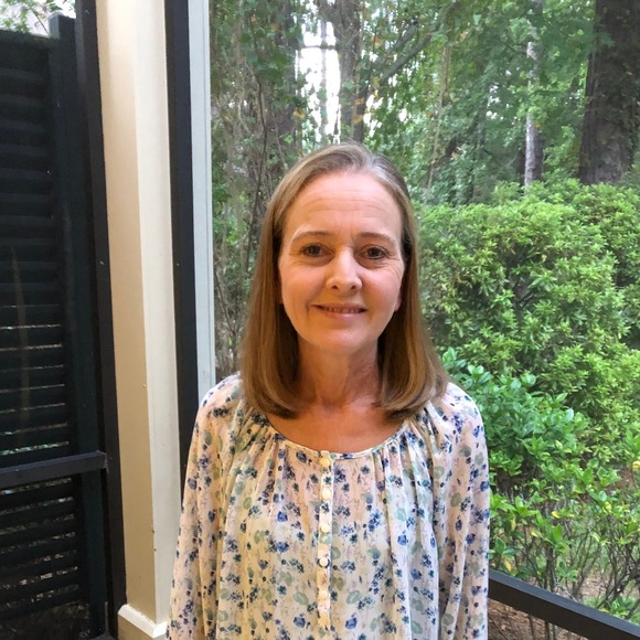 Profile Picture of Marcy Thomas greenlee (@islandgirlhhi) on Poshmark