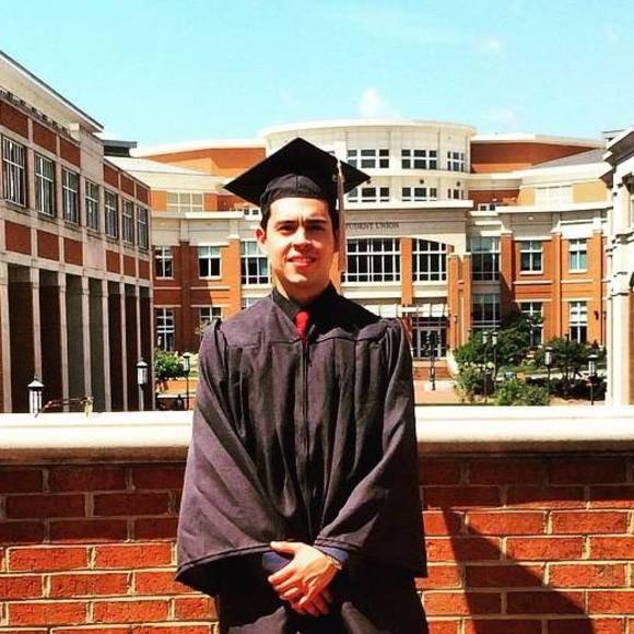 Profile Picture of Rudy Herrera (@rudy92_h) on Poshmark