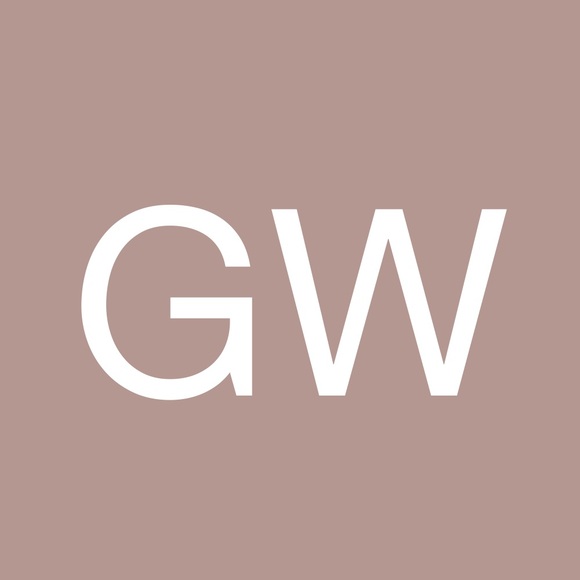 Profile Picture of Gwendolyn Whitfield (@gwenwhitfield39) on Poshmark