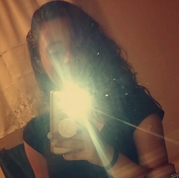 Profile Picture of Clarissa Colon (@clarissa_29) on Poshmark