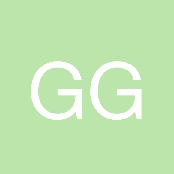 Profile Picture of Gina Gina (@finagina) on Poshmark