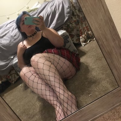 Profile Picture of Gillian Wolfe (@GillianWolfe10) on Twitter