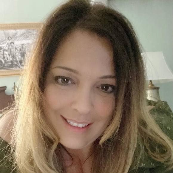 Profile Picture of Heather Spaulding (@jbdhld) on Poshmark