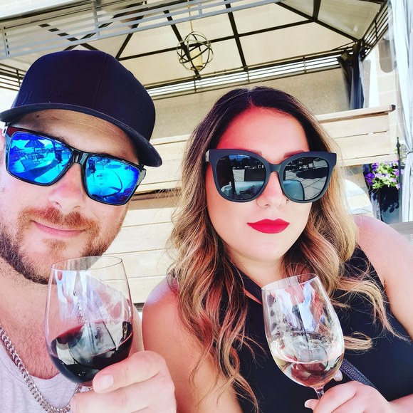 Profile Picture of Richard Onuszkanycz (@r1ch403) on Poshmark