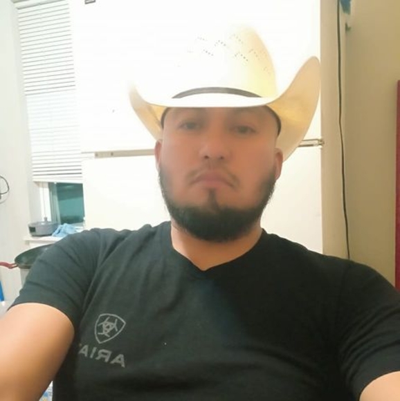 Profile Picture of Magdaleno Vázquez (@magdaleno_v) on Poshmark