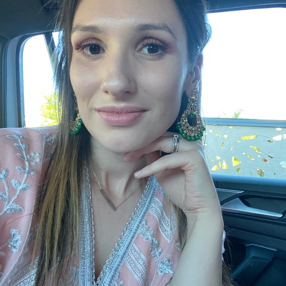 Profile Picture of Tahira Hussain (@tahira_hussain) on Poshmark