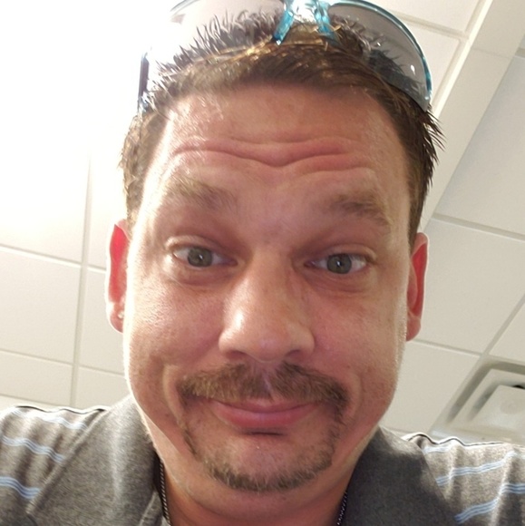 Profile Picture of John Segler (@mnshoes) on Poshmark