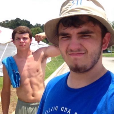 Profile Picture of Andrew Garcia (@andrewlindell14) on Twitter