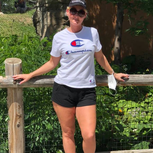 Profile Picture of Abby Spartz (@abbyspartz) on Poshmark