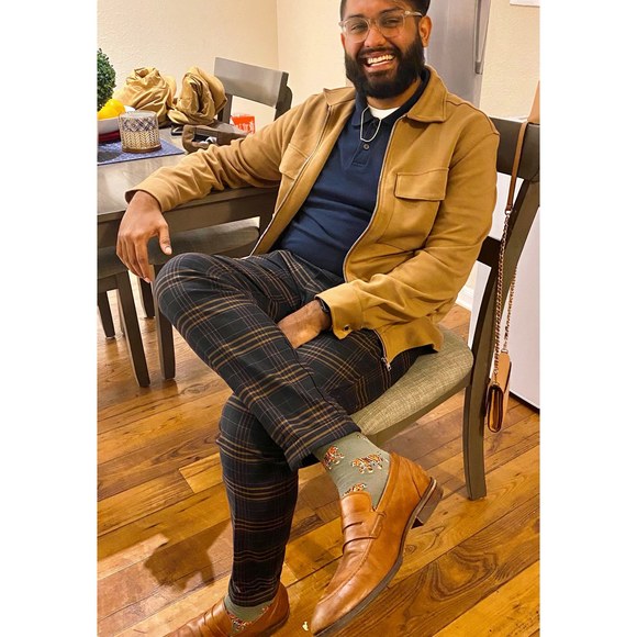 Shamez Habib - Poshmark Profile Picture of Shamez Habib (@sadafsoha) on Poshmark