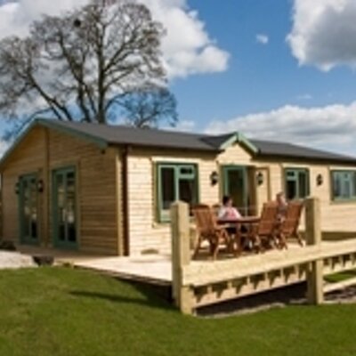 Profile Picture of Felicity Brown (@HoeGrange) on Twitter