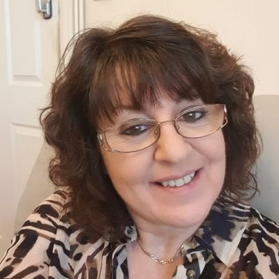 Profile Picture of Rosalind Scott (@Rosalin00712627) on Twitter